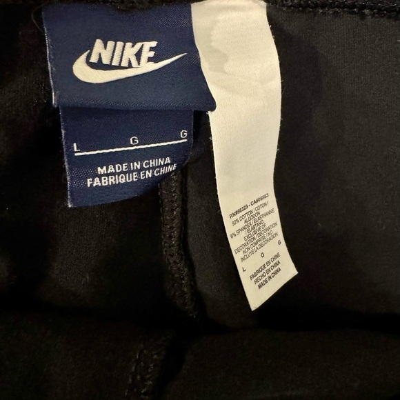 Nike Black Leggings with Silver Logo Size L - Picture 3 of 3